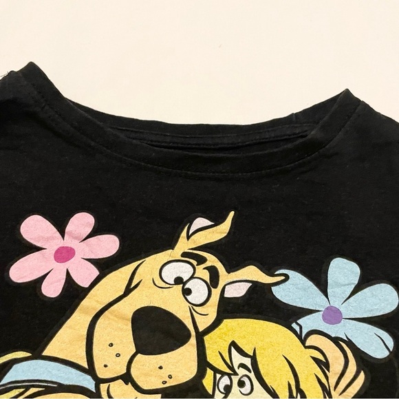 Scooby-Doo Tshirt Women’s Size Medium Oversized Cropped Shirt - Picture 3 of 16